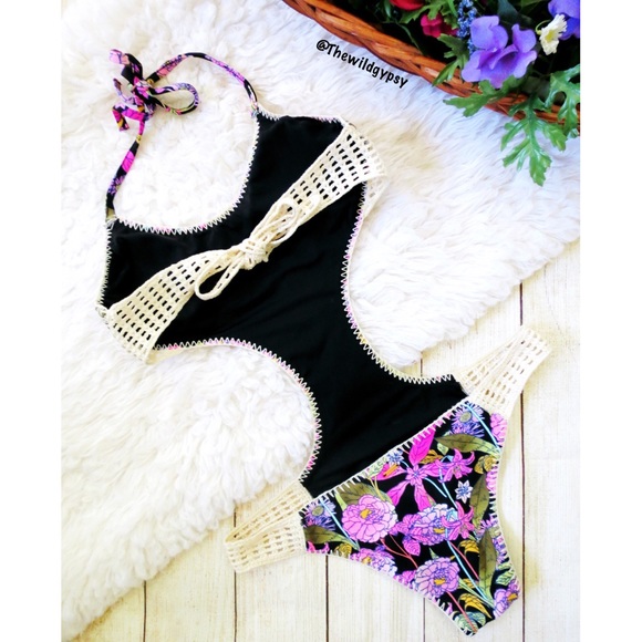 NWT Victoria’s Secret Crotchet floral one piece 🌿 - Picture 5 of 6